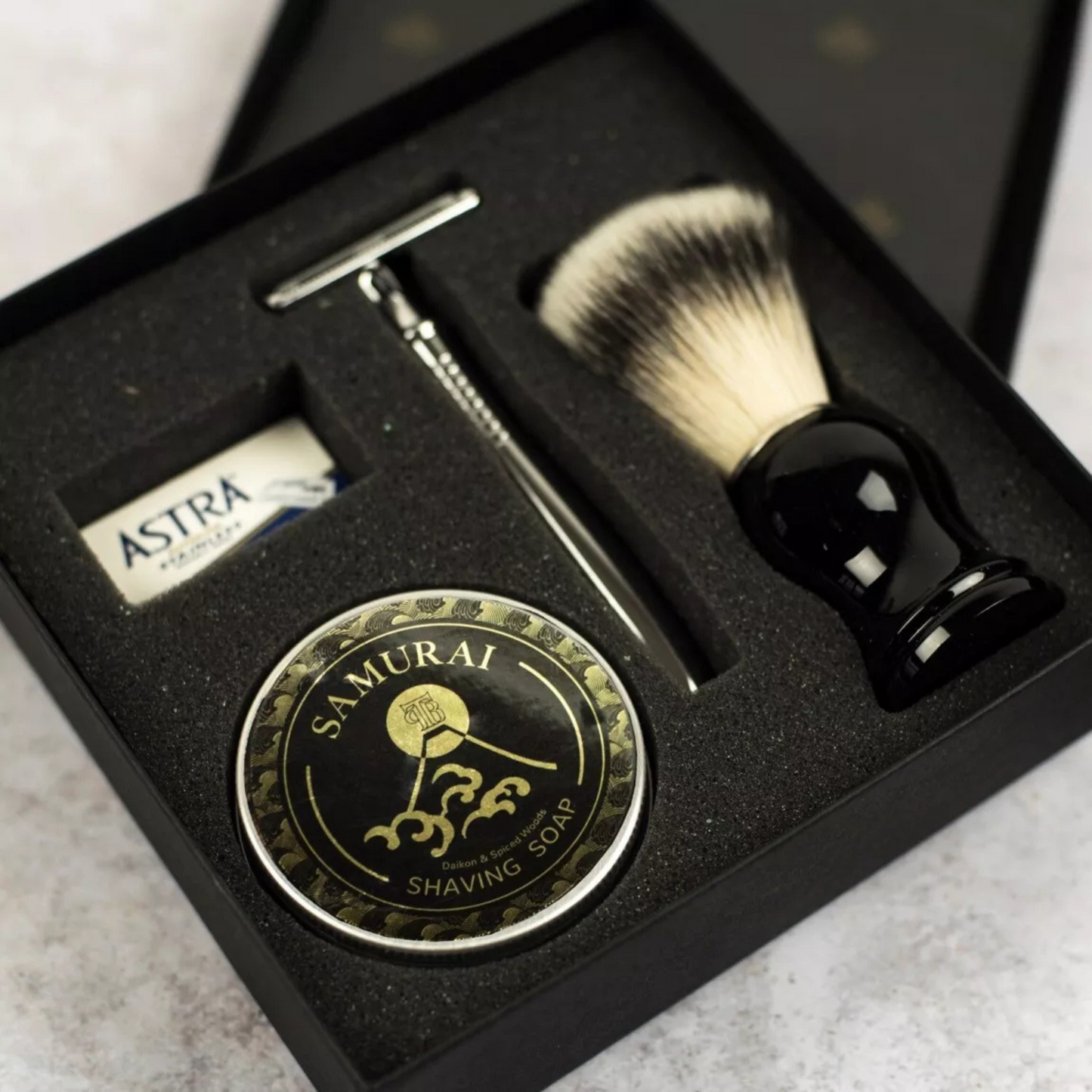 Personal Barber Premium Shaving Gift Set: The Ultimate Grooming Experience for Him 🪒