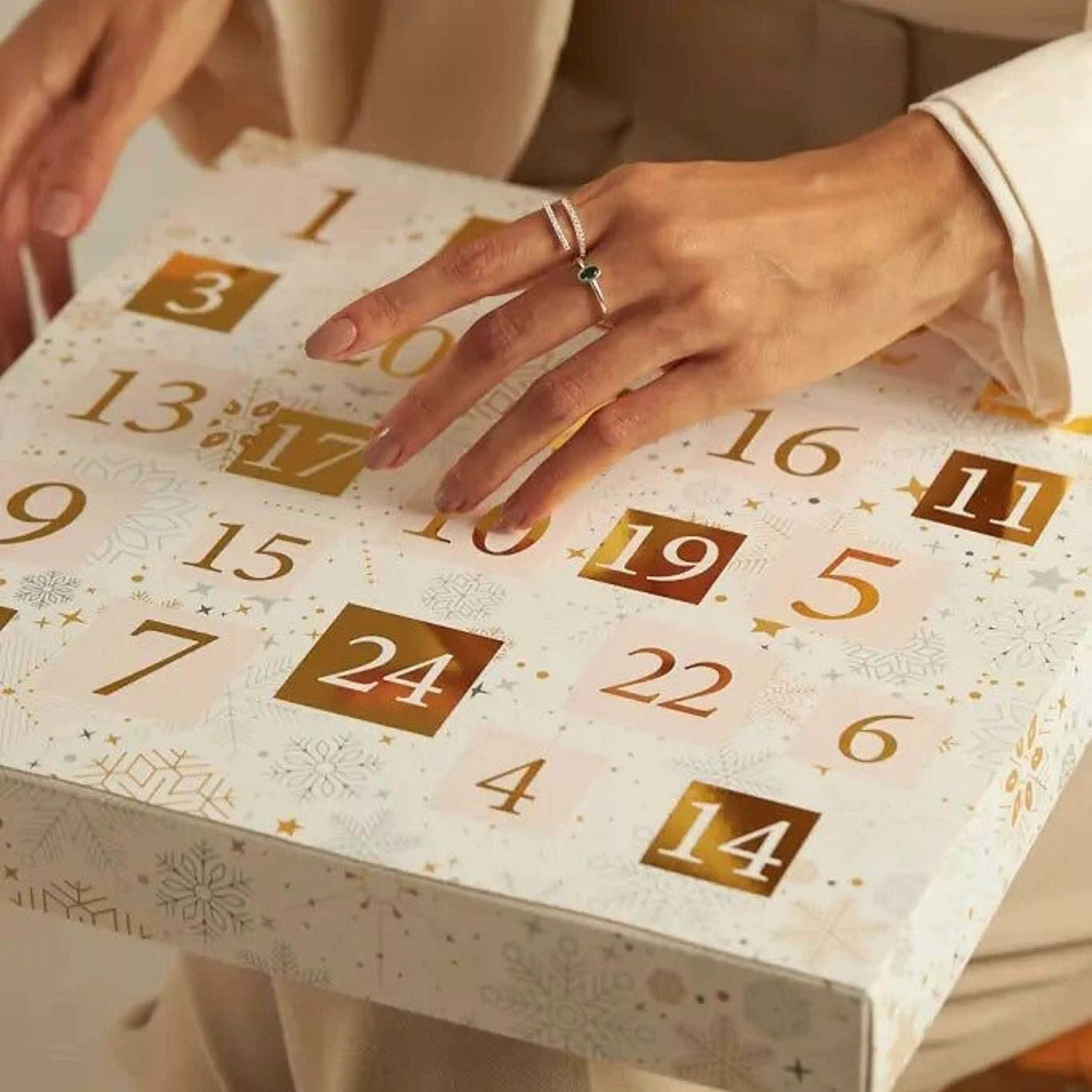 925 Silber Schmuck Adventskalender – 24 Tage Glanz & Freude